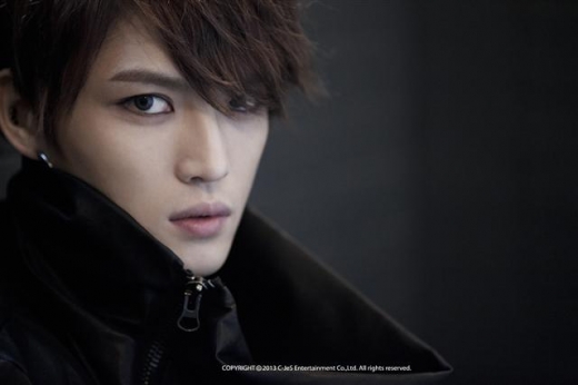 JYJ 멤버 김재중, 록음악으로 솔로 데뷔.