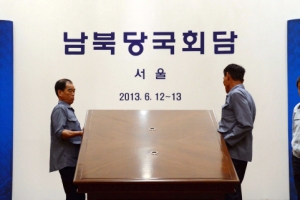 당분간 냉각기…남북회담 재개 가능성 남아