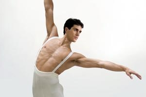 “30년간 매일 6~7시간씩 연습… 발레를 사랑하기에 하는 선택”