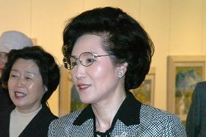 노태우 전 대통령 부인 “추징금 환수해달라”