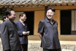 北 김정은, 6·25 때 김일성 머물던 곳 찾아