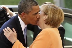 오바마 “美·러 핵탄두 3분의1 더 줄이자”