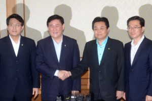 여야 “국정원 국정조사안 6월 국회서 처리” 합의