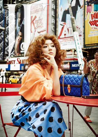 배우 박한별이 가방브랜드 리즘 뉴욕과 W매거진이 함께 진행한 뉴욕 화보 촬영에서 도회적인 매력을 뽐냈다. <br>사진 제공=W매거진