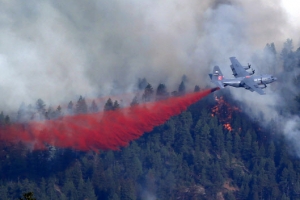 美 콜로라도 대형 산불 진화 안간힘