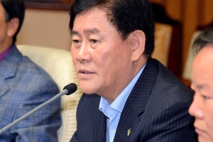 與 ‘남북정상회담 국조’ 부담…   野 ‘법정 기한내 미공개’ 주장 훼손