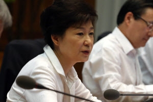 朴대통령 “한중 공조로 北 대화의 장 나오게할 것”