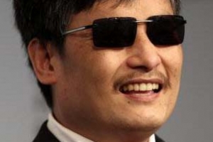 “中 공산당 독재 끝날 것”  천광청, 타이완 방문중 비판