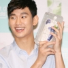 [포토] 김수현, 떠날줄 모르는 미소~