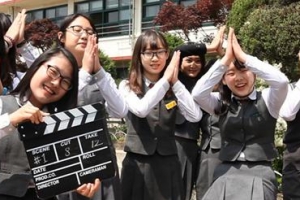 학교폭력 해결책 찾는 좌충우돌 연극부