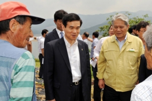 ‘육지의 섬’ 수암마을 통행 육로 조기 추진