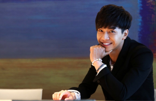 최근 종영한 MBC 드라마 ‘구가의 서’에 출연한 가수 겸 배우 이승기.<br>연합뉴스