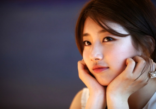 최근 종영한 MBC 드라마 ‘구가의 서’에 출연한 가수 겸 배우 배수지.<br>연합뉴스