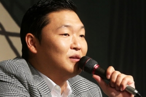 싸이 “BTS 슈가와 콜라보 성사 후 잠 못 자, 전생에 나라 구해”