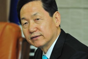 김상곤 교육감 “한국사 교과서 혼란 책임 물어야”