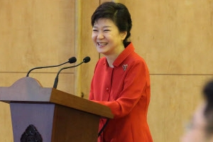 朴대통령 “장기적으로 중국인 마음 얻어야”