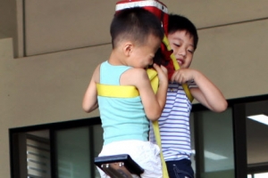 “엄마 무서워요”