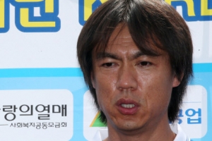 홍명보 “한국축구 전통적 강점 ‘스피드’ 살린다”