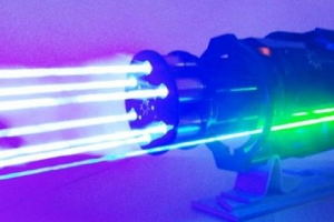 레이저 기관총 공개…SF영화에 나올 법한 위력