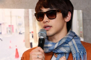 가수 비 ‘횡령의혹’ 무혐의