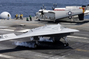 美무인기 항모 착륙 성공… 세계 어디서나  군사작전 가능