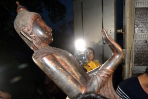 전두환 일가 보유한 ‘청동불상’ 가격이 무려 ‘10억’