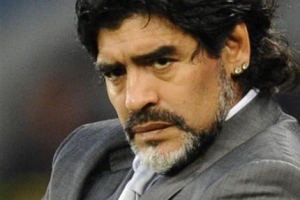 마라도나의 도발 “펠레는 언제나 2인자”