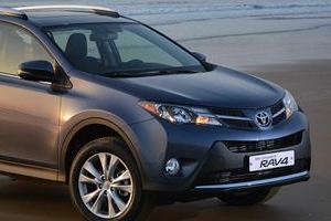 운전석 앉으면 탁 트인 시야 급가속에도 안정적 주행 자랑