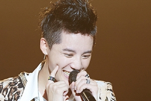 김준수 2집, 일본 타워레코드 차트 1위