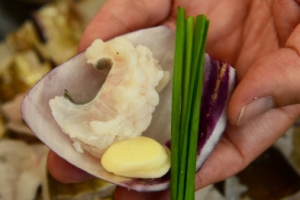 데쳐 먹고 쪼사 먹고… 얼큰한 국물에 입이 호강하네