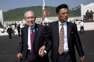 전우 유해 찾아 63년만에 방북한 美 88세 노병