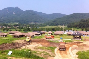 충남 아산 외암민속마을  저잣거리 조성 지지부진