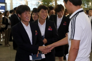 북한 여자 축구대표팀, 동아시안컵 끝내고 출국