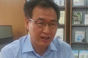 [중기청과 함께하는 우수기업 열전] “이젠 시니어 창업지원도 필요     흩어진 지원센터 집적화 계획”