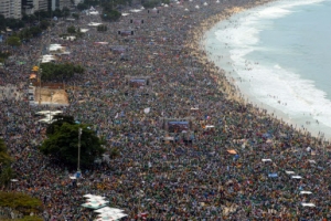 피서 아니고요 교황 보러 왔어요