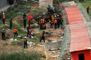 “방화대교 상판붕괴 콘크리트 타설 중 발생”