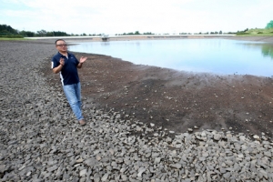 바닥 드러낸 백록담… 남부, 타는 목마름