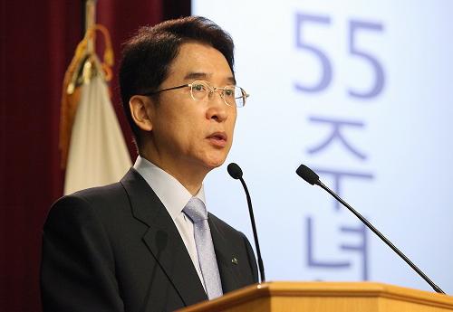 신창재 교보생명 회장