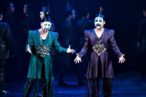 작품 해설까지 곁들여서… 친절해진 오페라