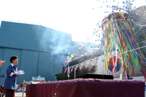 ‘김좌진함’ 앞에 선 朴대통령 “국익·해양주권 훼손 용납 안할 것”