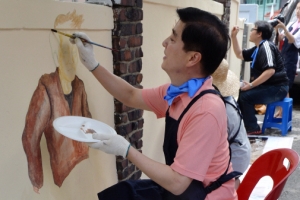 구청장과 만화가의 특별한 만남…골목서 만나는 강풀의 ‘만화세상’