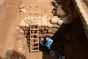 한양도성 성곽 100년만에 햇빛