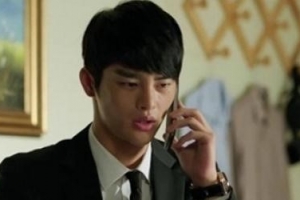 ‘주군의 태양’ 서인국 알고보니…소지섭父에 동향 보고