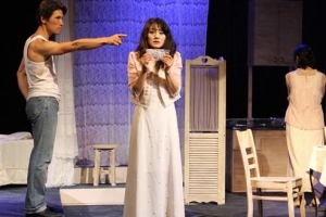 ‘블랑시의 욕망과 파멸’ 큰 무대서도 통했다