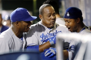 [MLB] 커쇼 또 원맨쇼 ‘다저스 10연승’