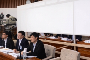 권은희 “김용판, 압수수색 말라 전화” 댓글女 “선거개입 지시 받은적 없다”