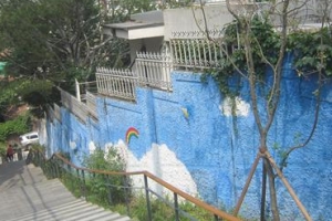 돌아돌아 가고 싶던 이화장1나길 돌아보고 싶은 길로