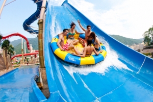 막바지 더위 탈출! 재미는 두 배·비용은 절반으로