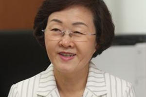 강남 밤거리의 미소