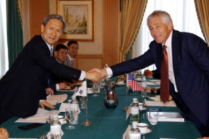 한·미 전작권 전환 재연기 논의 장기화 조짐